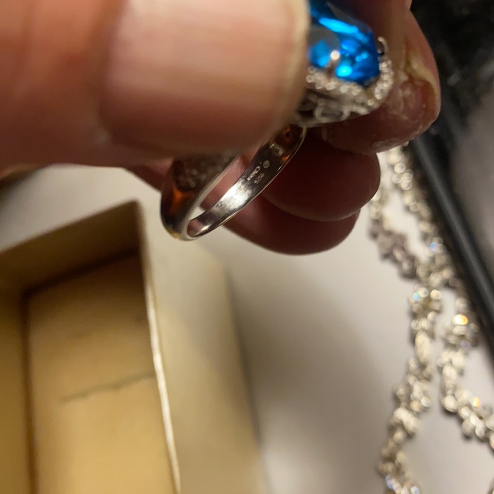 Ring - Picture 5 of 6